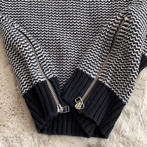 GAP Side Zip Tunic Sweater Off White in Black - Medium - Picture 10 of 14